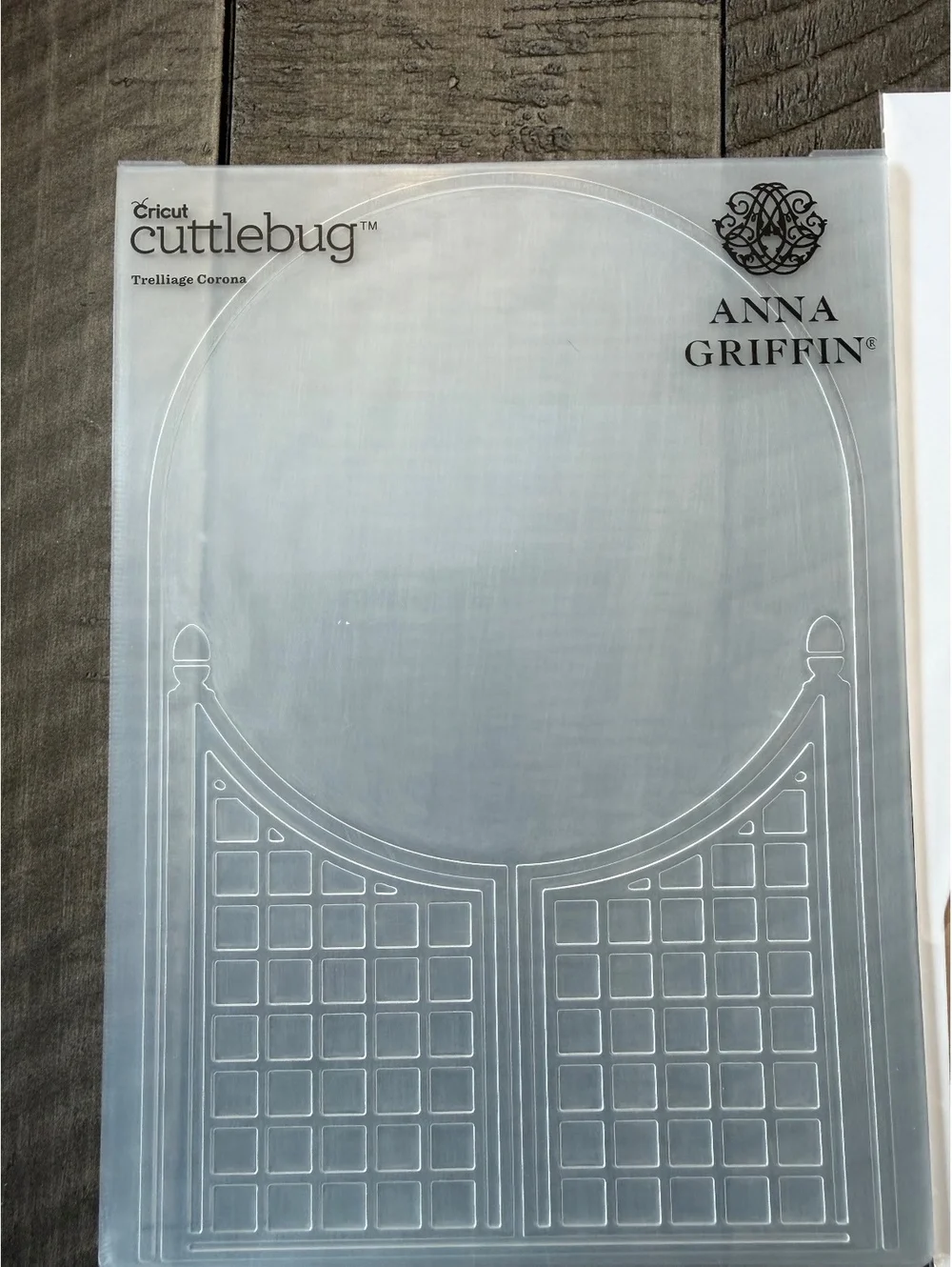 Anna Griffin Trelliage Cut & Emboss Dies die cut set with embossing folders